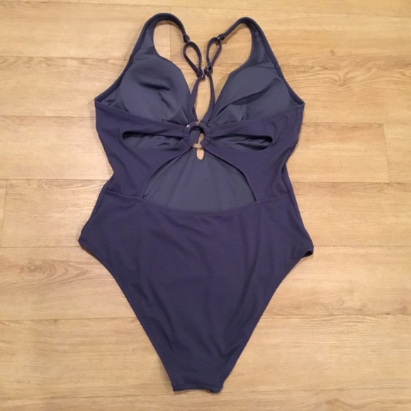 Women's Deep V Neck Keyhole Cutout O Ring Textured One Piece Bathing Suit - Picture 7 of 8